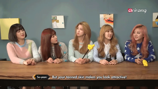 Pops In Seoul interview where members complimented Solbin's tan skin